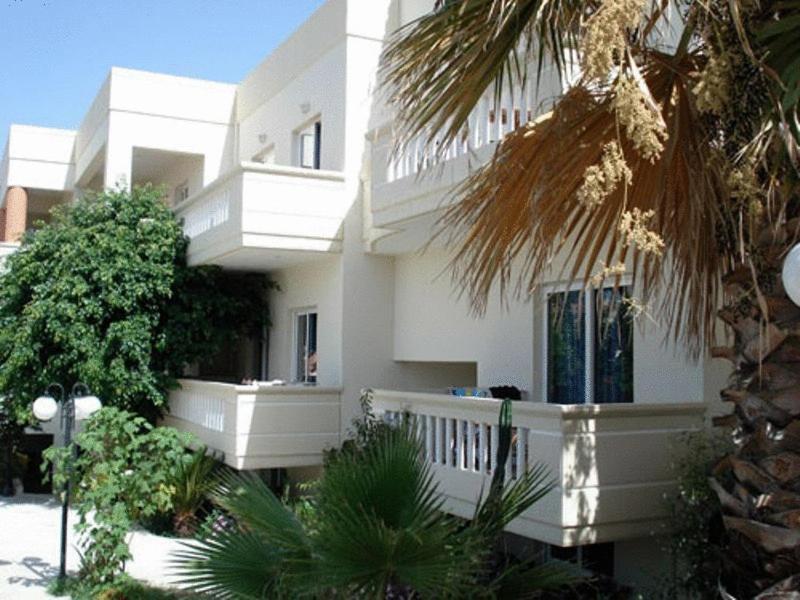 Akatos Hotel Agia Marina  Ngoại thất bức ảnh