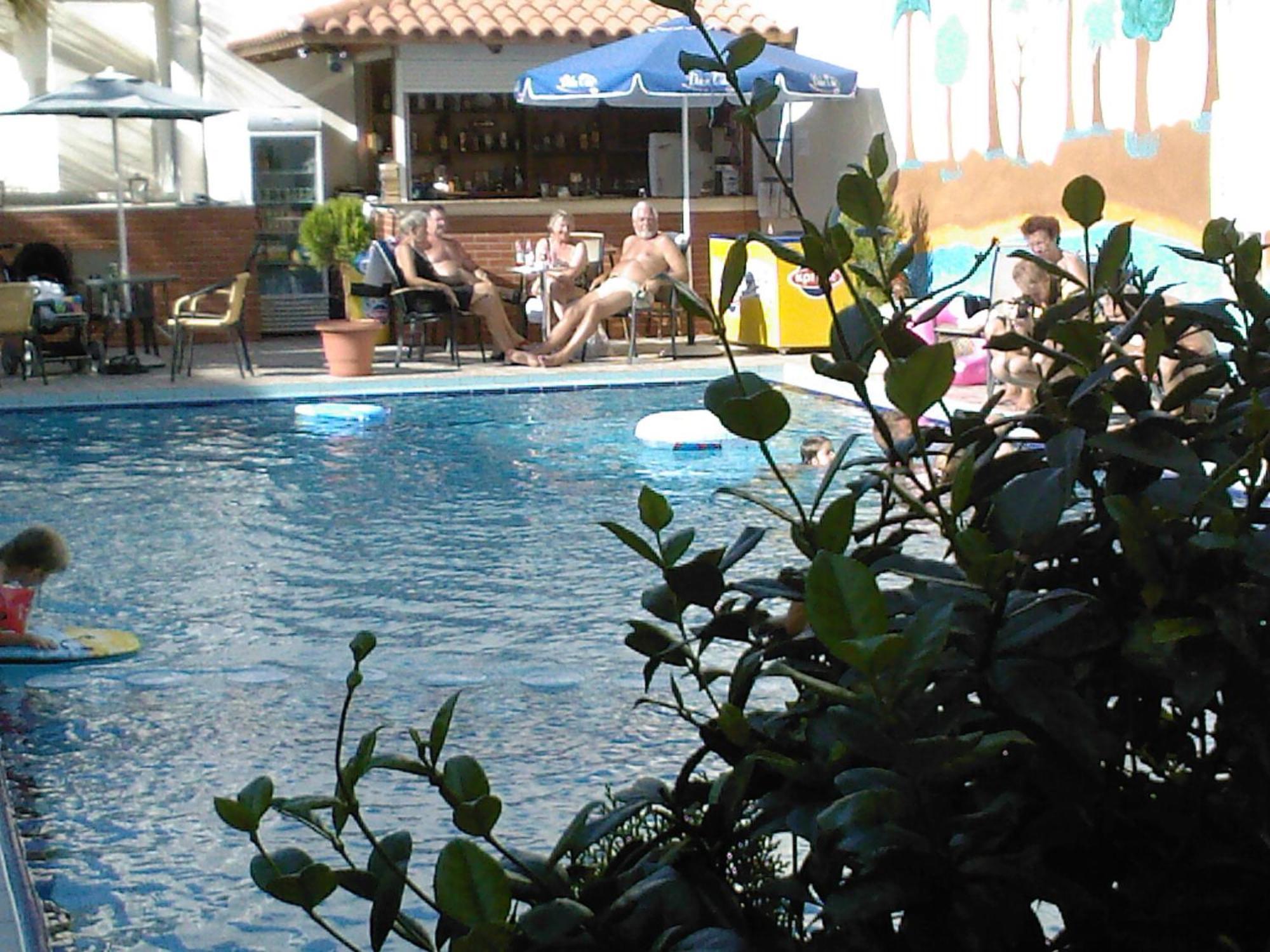 Akatos Hotel Agia Marina  Ngoại thất bức ảnh