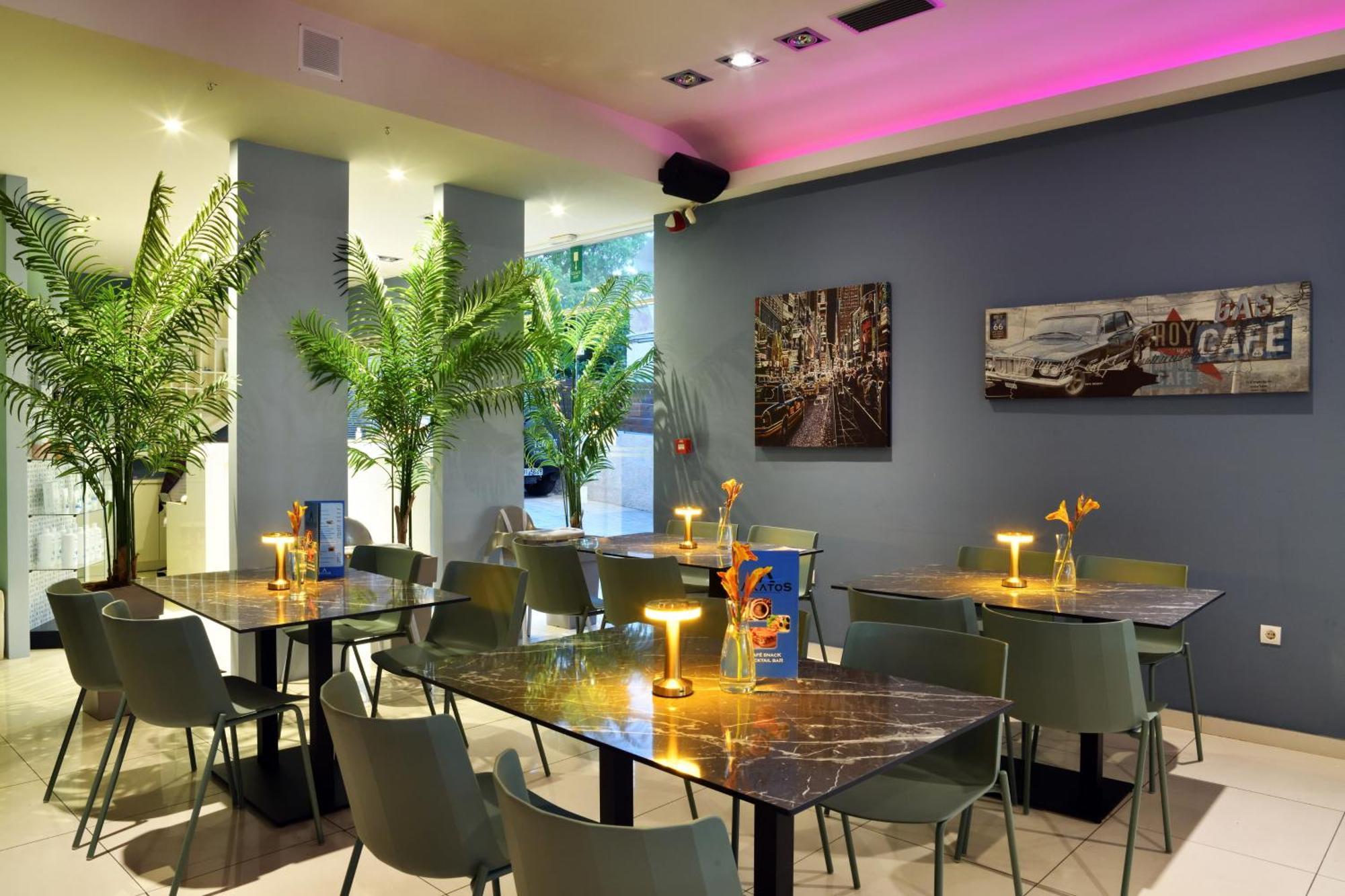 Akatos Hotel Agia Marina  Ngoại thất bức ảnh