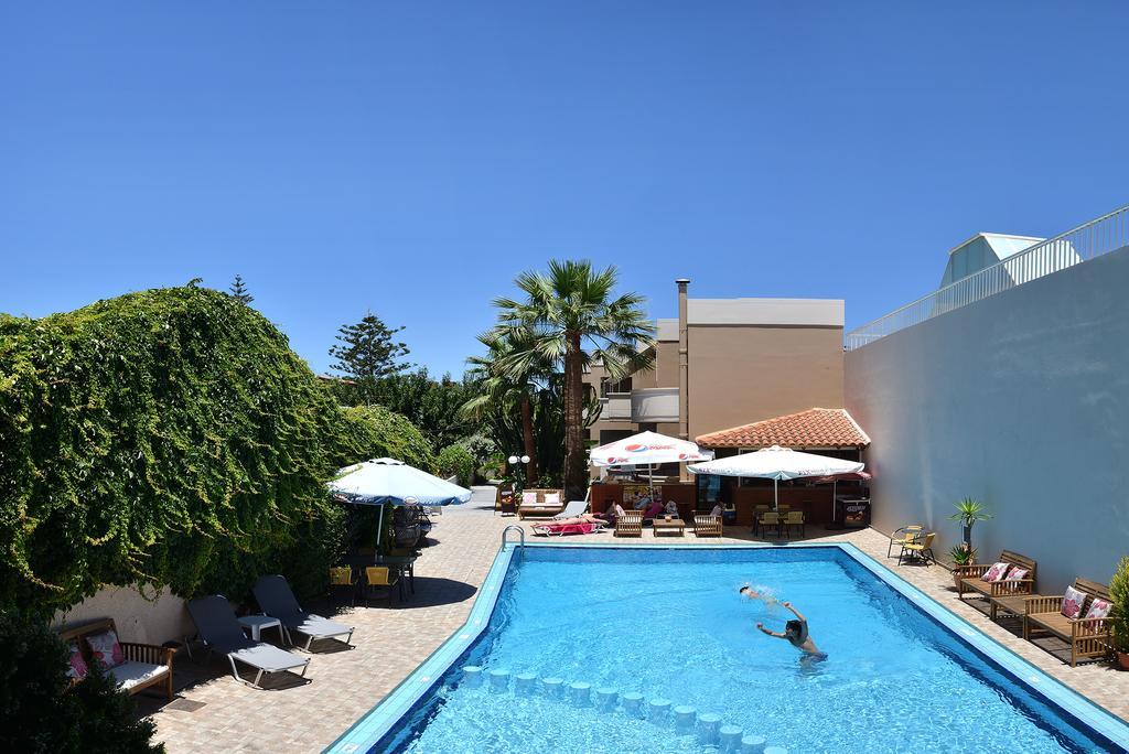 Akatos Hotel Agia Marina  Ngoại thất bức ảnh
